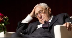 henry_kissinger_thinking_ap