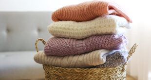 Bunch,Of,Stacked,Knitted,Pastel,Color,Sweaters,With,Different,Knitting