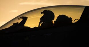 pilotos-amerikaniko-aeroskafos