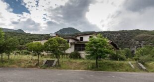 louros-touristiko-periptero