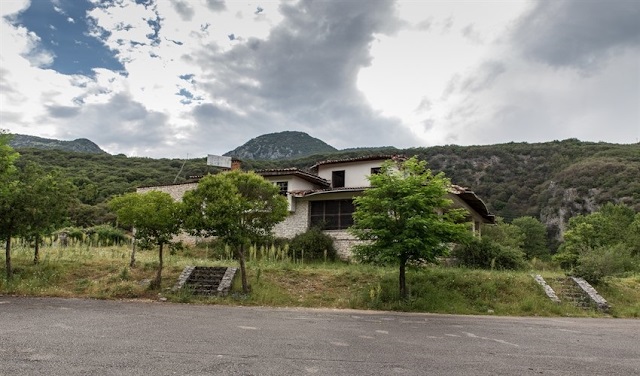 louros-touristiko-periptero