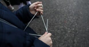 paidi-trigono-kalanta