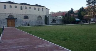 soufari serai plateia glykidon