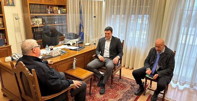 kikilias-kaxrimanis-sinantisi