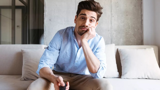 andras-vaietai-kanapes-tv