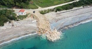 artolitia-apoxeteusi-paralia