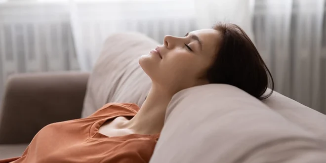 gynaika-askisi-anapnois-relax