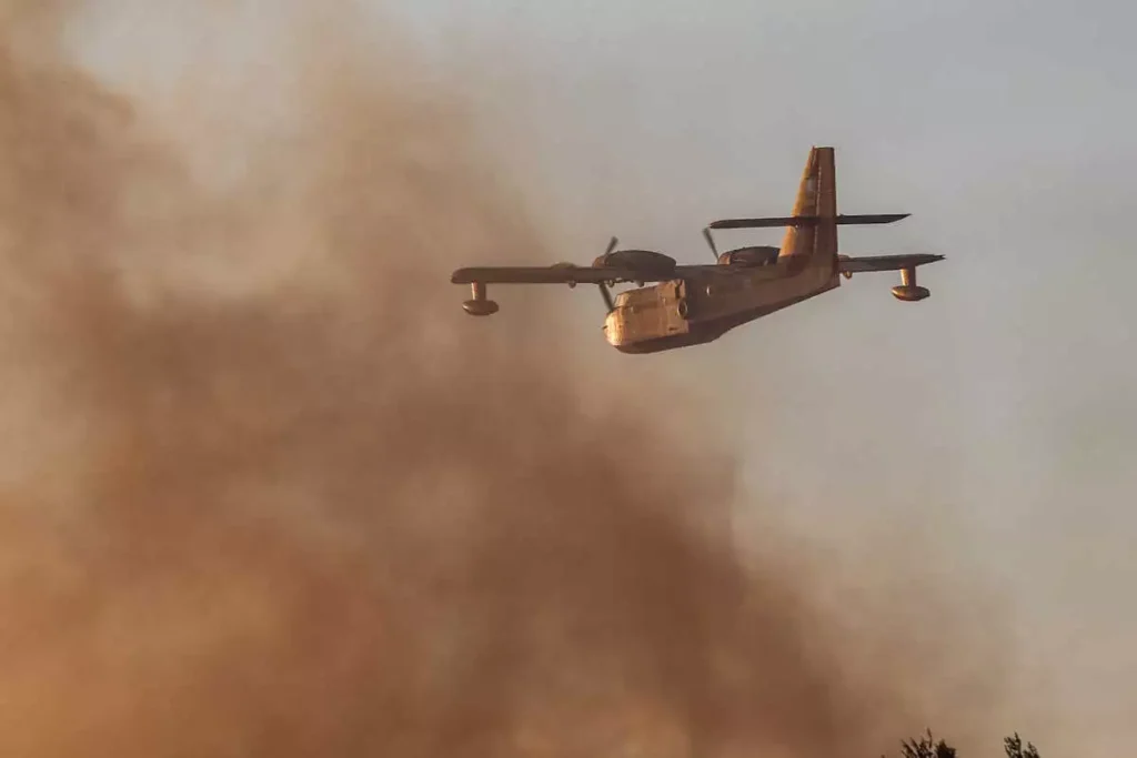 CANADAIR-aeroplano