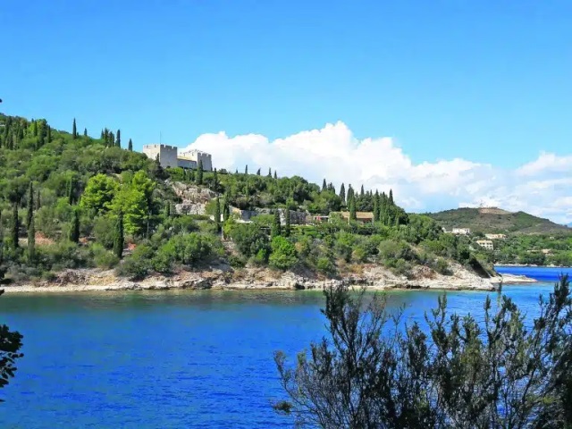 kerkyra-epauli-ROTHSCHILD