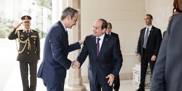 mitsotakis-al-sisi-kairo