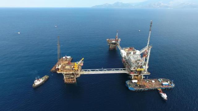 prinos-petrelaio-ellada