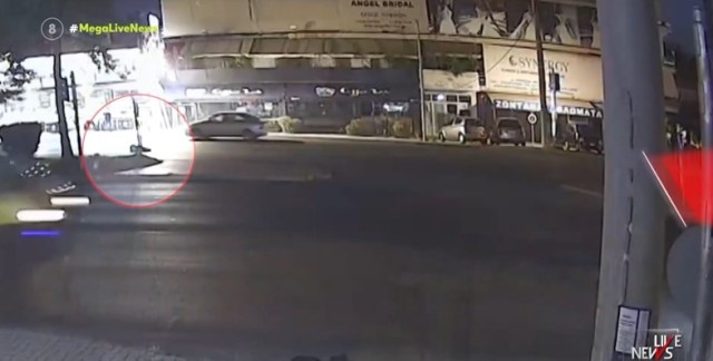 athina-troxaio-17xroni