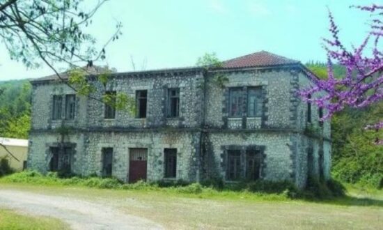 stratopedo-papakosta-dioikitirio-artas