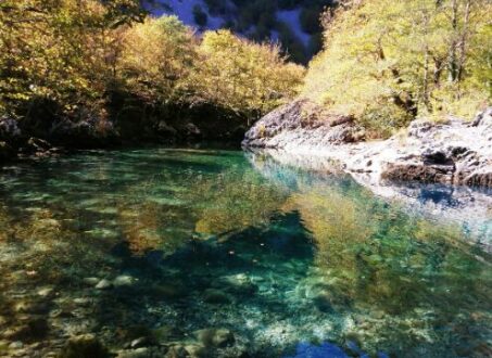 xaradra-vikou-potami
