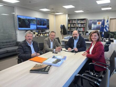 mpegkas-kefala-upourgos-antiplimirika-erga