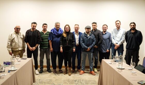 Η Ένωση Ξενοδόχων παρουσίασε τον προορισμό του Νομού Ιωαννίνων στον γνωστό παραγωγό του Bollywood Boney Kapoor 3