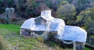 moni-aggelomaxou-kourenta