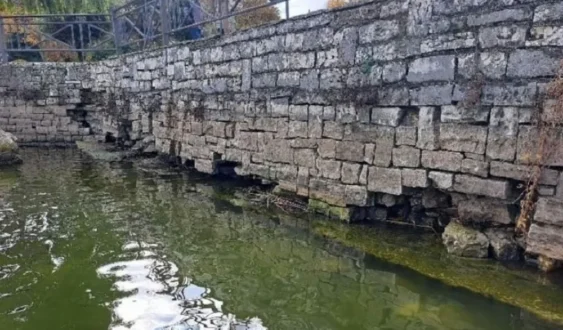 ioannina-spilaioseis-limni