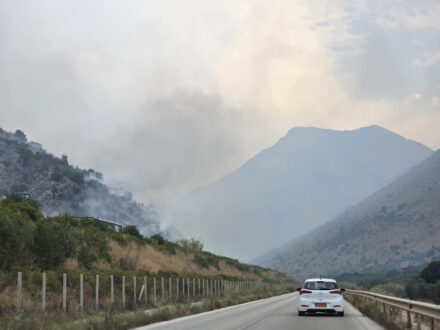 ektakth_anagkh-fotia-arta