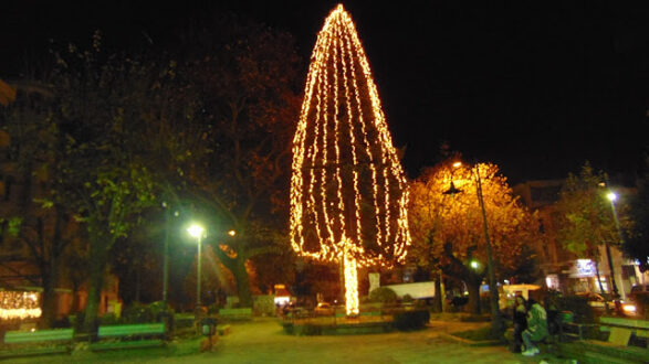 pargis-xristougenniatiko-dentro