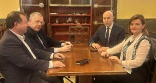 vouleuetes-nd-ipeirou-taxiaos