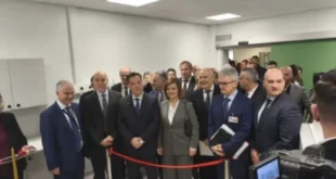 egkainia-adonis-panepistimiako