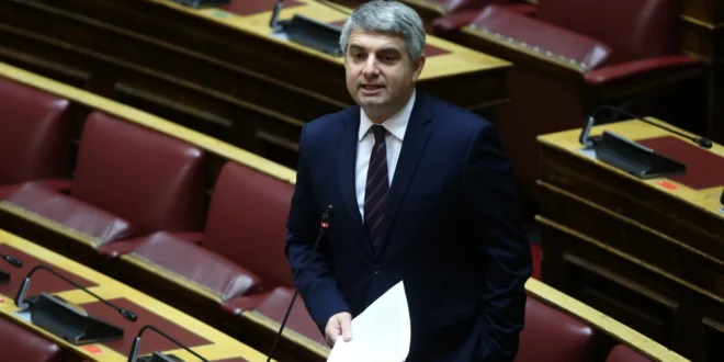 odysseas-konstantinopoulos-vouli.jpg