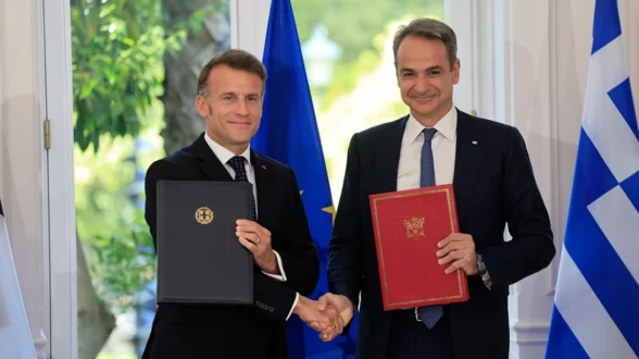 ypografes-ellada-gallia